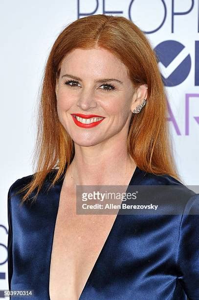 3,145 Sarah Rafferty Photos & High